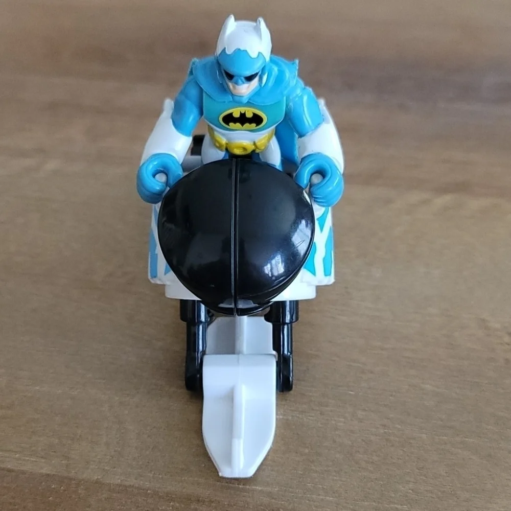 Fisher-Price Imaginext DC Super Friends Arctic Batman Snowmobile Figure